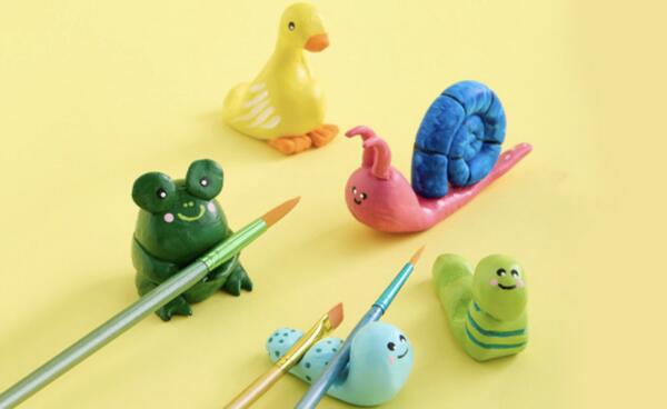 Let Your Kids Create – Free Clay & Paintbrush Pals Event!