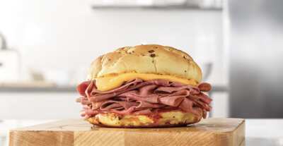 Who Wants a FREE Classic Beef ‘N Cheddar?