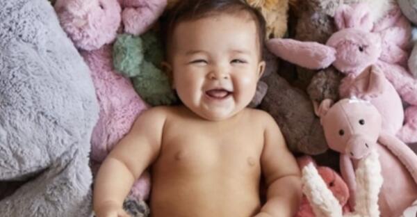 Diaper Giveaway Alert: Win FREE Huggies for a Year