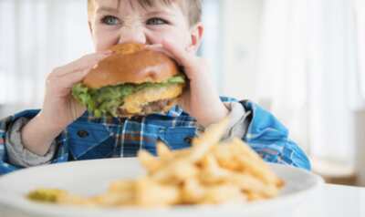 Family Fun Wednesday – Kids Eat Free at Smashburger!