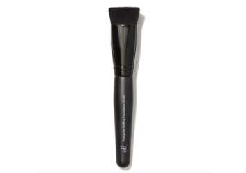 Possible Freebie: e.l.f. Triangular Foundation Brush