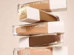 Free LANCOME Teint Idole Ultra Wear Care & Glow Serum Foundation